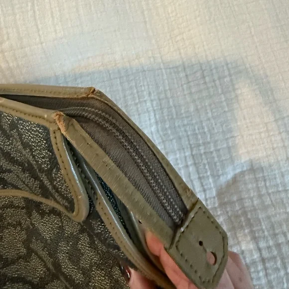 YSL clutch - Picture 6 of 17
